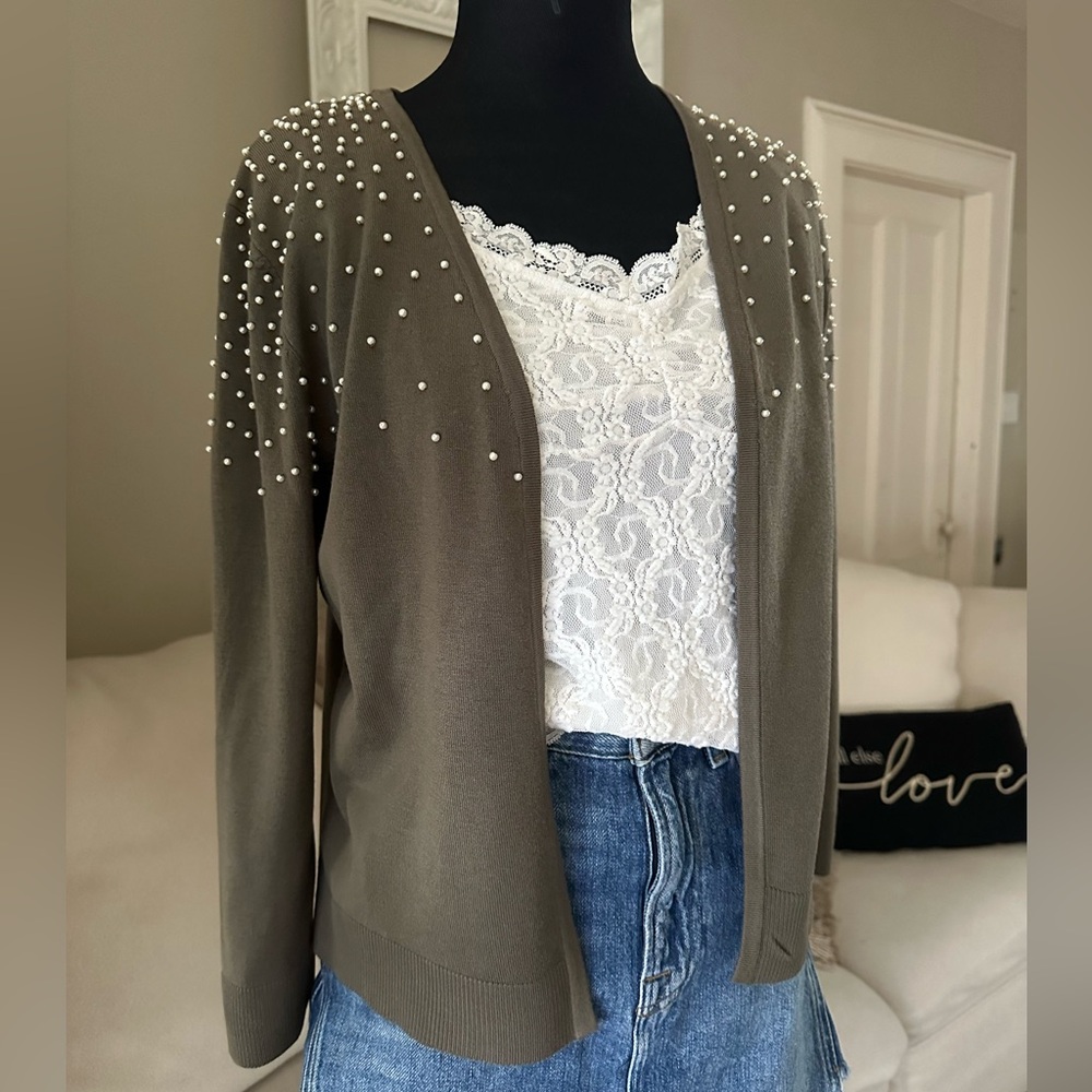 GRACE Elegant Faux Pearl Open-Front Olive Green Khaki Cardigan Sweater Size S